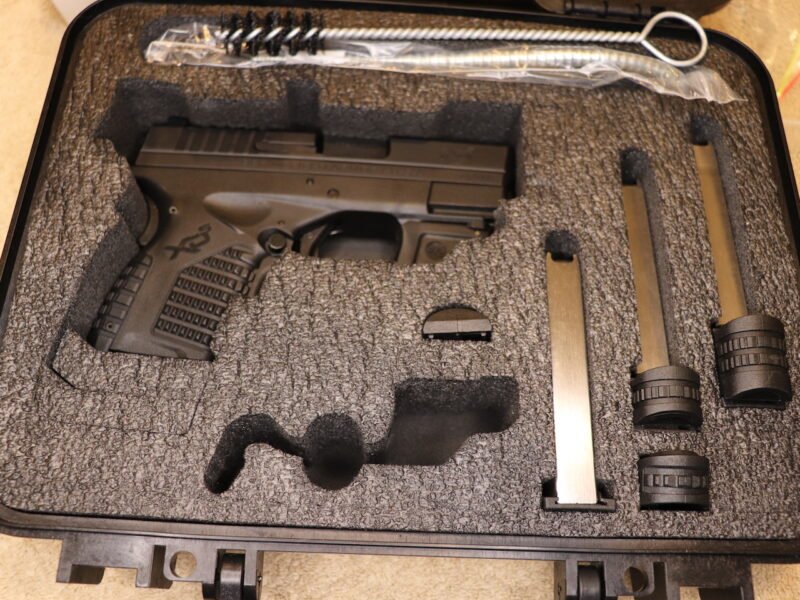 Springfield XDs 9mm w/Laser Trace