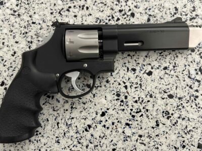 Smith & Wesson Performance Center Model 627 V-Comp .357Mag (8 shot)