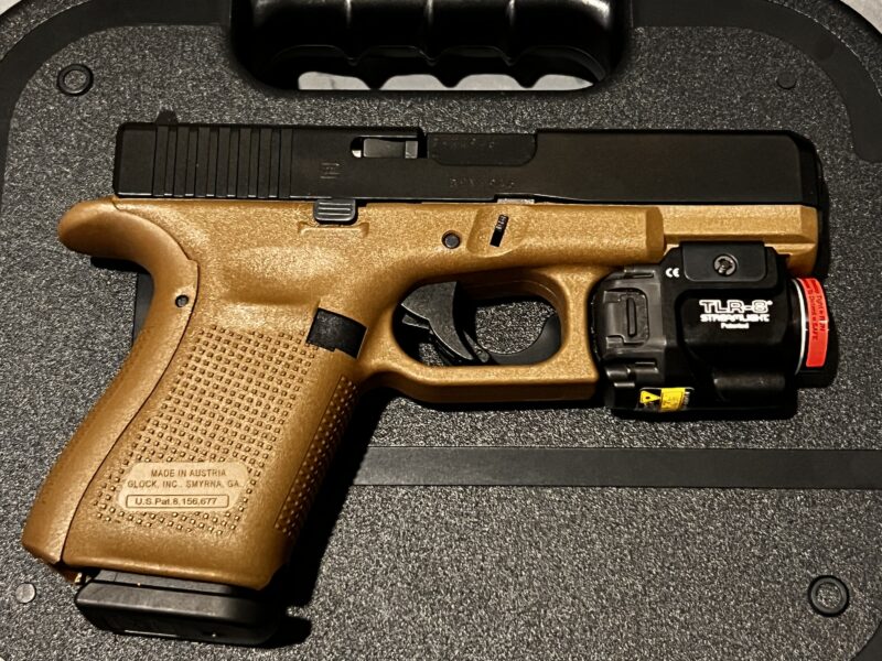 Glock 19 Gen 5 FDE with streamlight