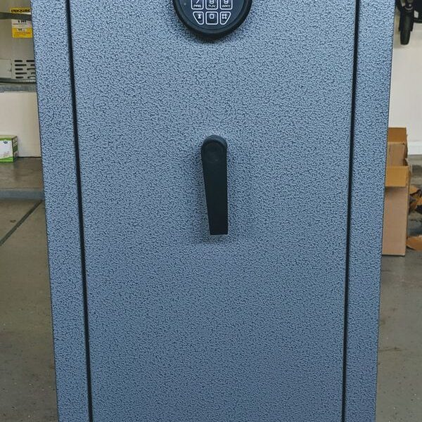 12 Gun Winchester Safe (Will Trade For Gun)