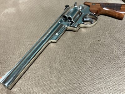 Pristine Mint condition S/W mod 629 8 3/4 barrel 44 magnum