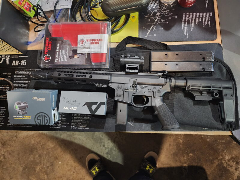 Spike's AR9 (ST9) with mags, light, optic, brace