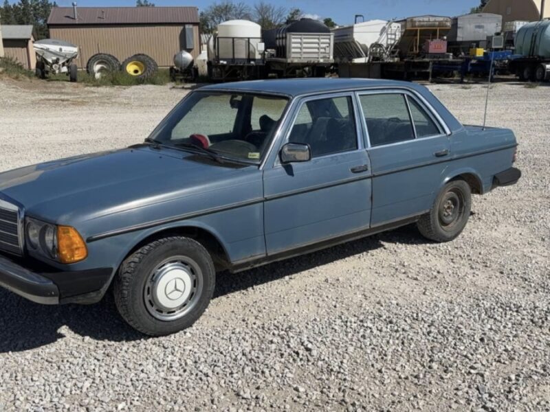 1977 Mercedes 240d (diesel)