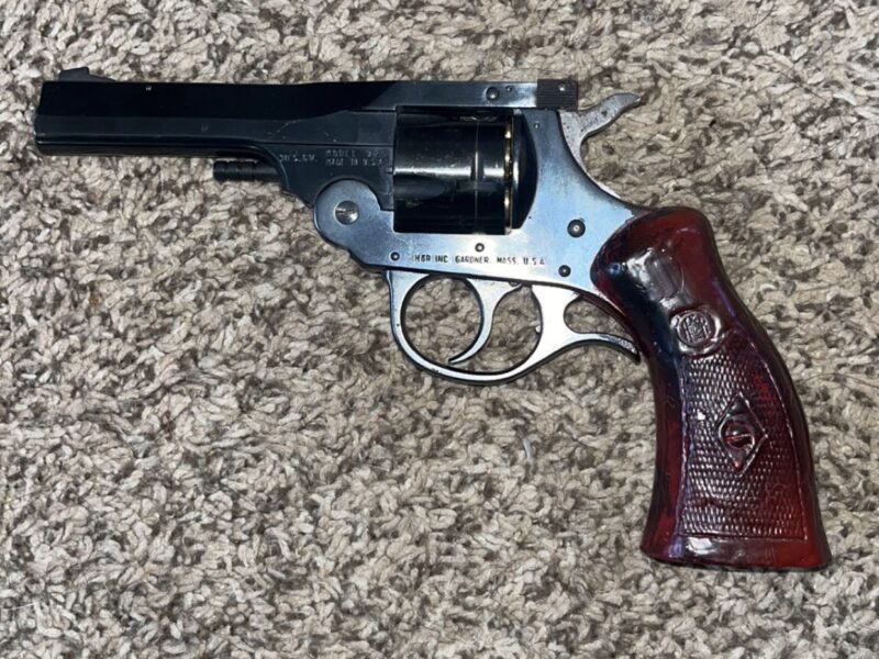 H&R 1871 HARRINGTON & RICHARDSON 926 .38 S&W 4" 5 SHOT