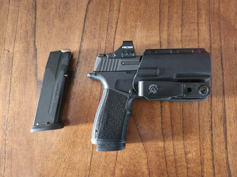 SIG P365X MACRO W/HOLOSUN
