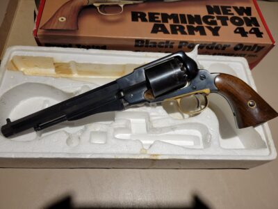 Remington New Army 44 Cal + accessories