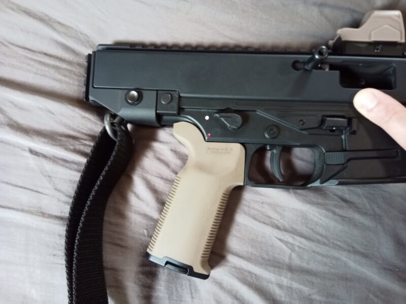 B&T GHM9 Compact 9mm Pistol w/10 Magazines & Extras