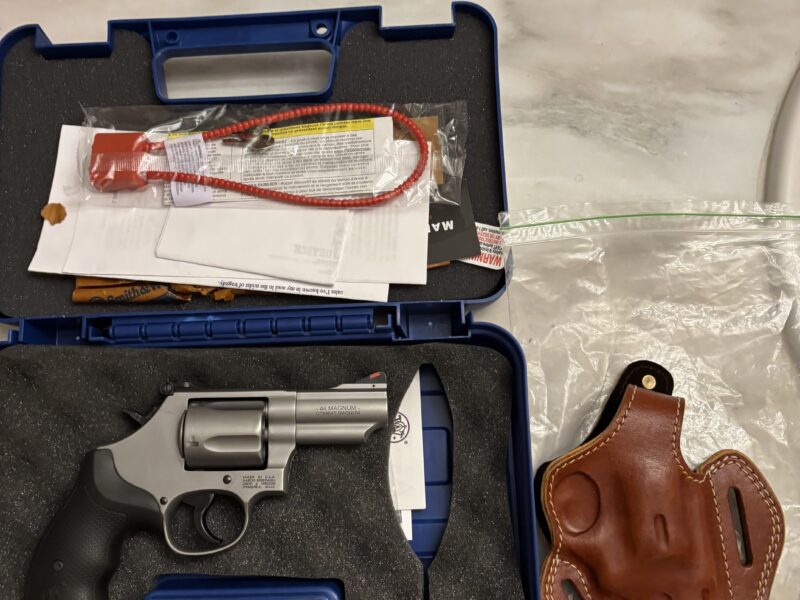 S/W mod 69 in mint condition holster is brand new