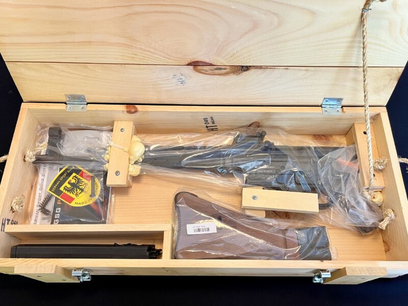 ATI GSG STG44 .22 Schmeisser (Replica of WWII German Strumgewehr 44) w/Fitted Wooden Crate