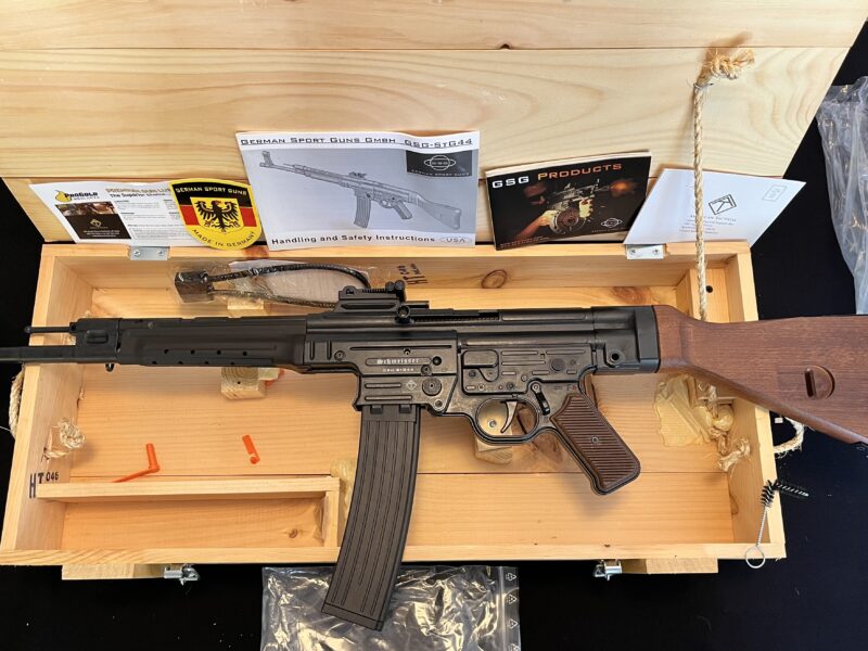 ATI GSG STG44 .22 Schmeisser (Replica of WWII German Strumgewehr 44) w/Fitted Wooden Crate