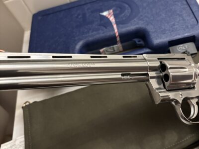 Mint Condition Colt Anaconda 8 inch barrel 44 magnum plus pistol rug