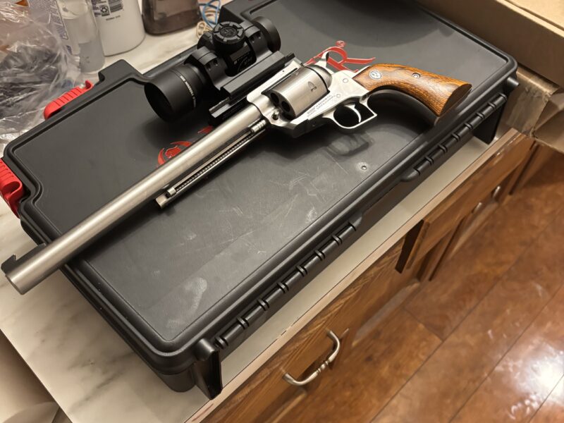 Ruger super black hawk plus accessories