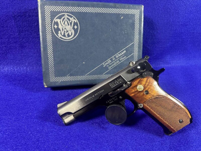 Smith & Wesson Model 39-2 9mm