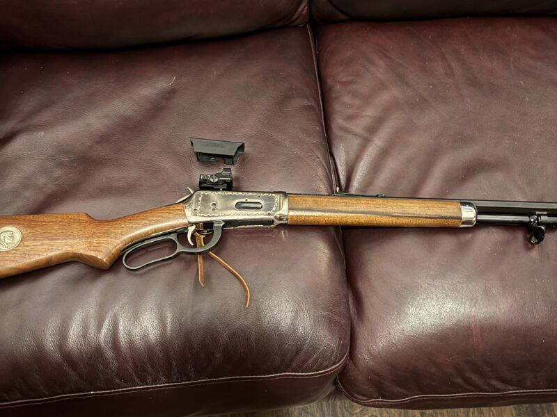 Mint condition Teddy Roosevelt commemorative model 94 Winchester
