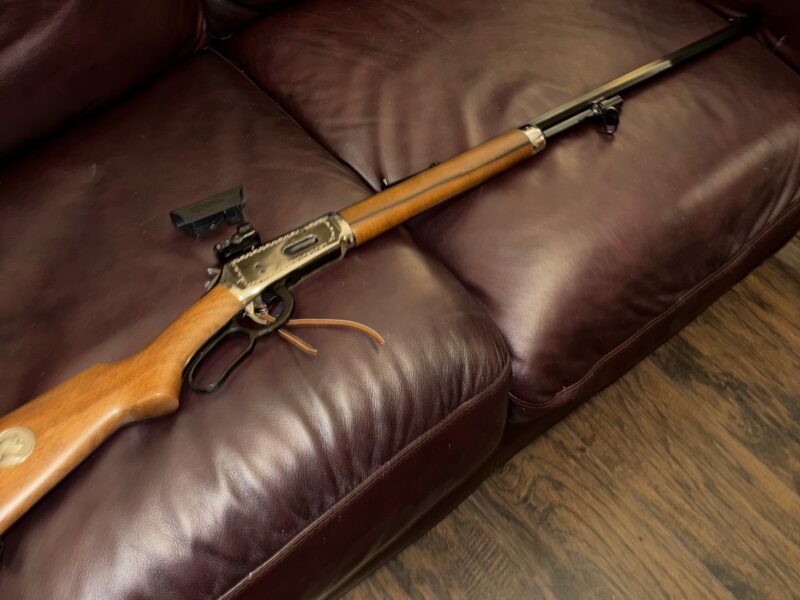 Mint condition Teddy Roosevelt commemorative model 94 Winchester