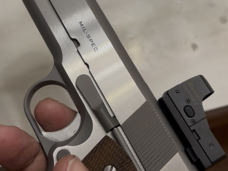 Brand new spring field armory 45 ACP mill spec with Burris fast fire 🔴