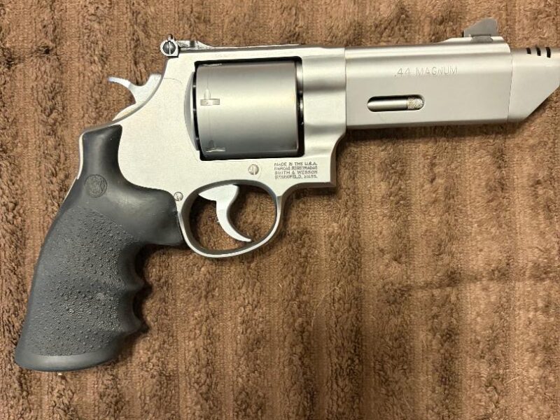 Smith Wesson Performance Center .44 Mag.